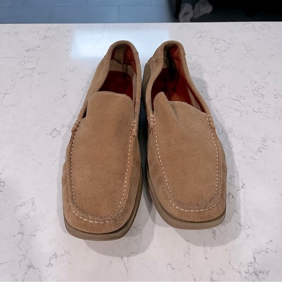 TOMMY BAHAMA Suede Tan Leather Slip On Loafer Size 11.5 - Picture 4 of 13